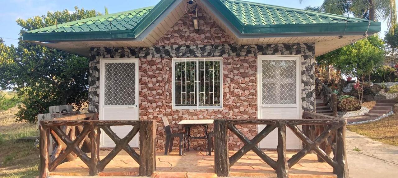 Michaels Homestay - Farm Villa Nr Patar Beach & Bolinao Falls Экстерьер фото